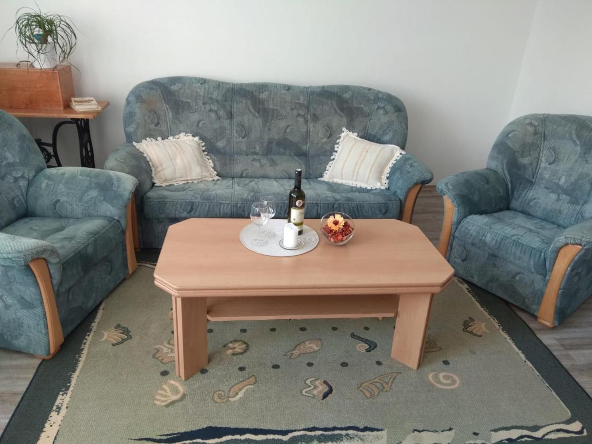 Apartmány U splavu Veselí nad Moravou Esterno foto