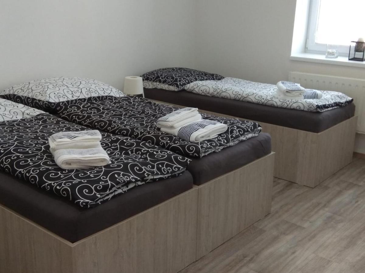 Apartmány U splavu Veselí nad Moravou Esterno foto