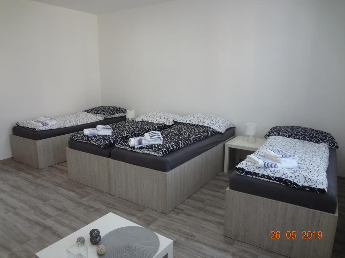Apartmány U splavu Veselí nad Moravou Esterno foto