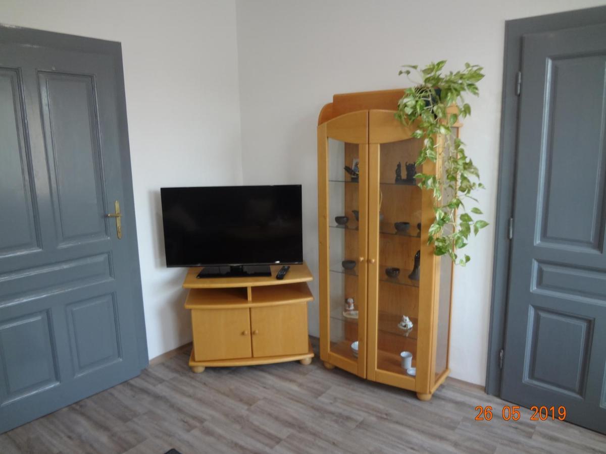 Apartmány U splavu Veselí nad Moravou Esterno foto