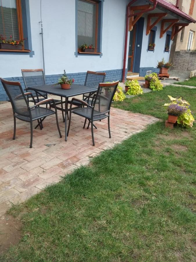 Apartmány U splavu Veselí nad Moravou Esterno foto